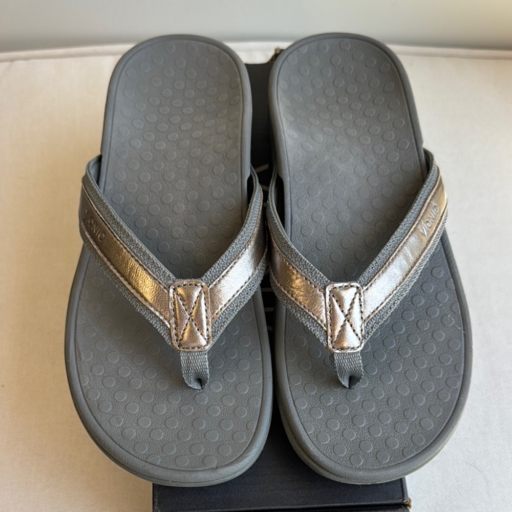 Vionic Gray And Silver Flip Flops - image 2